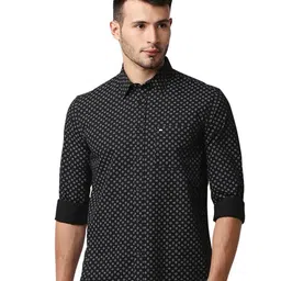 Basics Slim Fit Micro Ditsy Printed Poplin Casual Shirt image 1