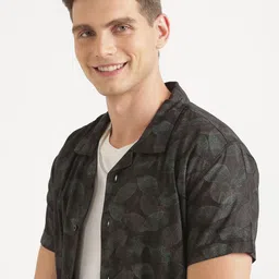 Joven Men Opaque Printed Casual Shirt image 1