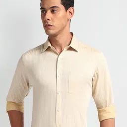Arrow Men Opaque Formal Shirt image 2