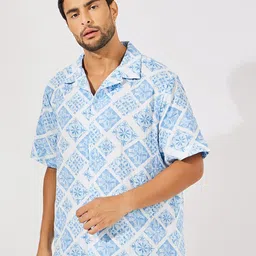 Styli Men Floral Printed Cuban Collar Cotton Relaxed Fit Casual Shirt image 3