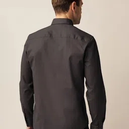 MISCHIEF MONKEY Classic Tailored Fit Spread Collar Casual Shirt image 2