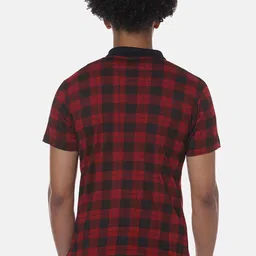 Campus Sutra Red & Navy Blue Classic Checked Cotton Casual Shirt image 4