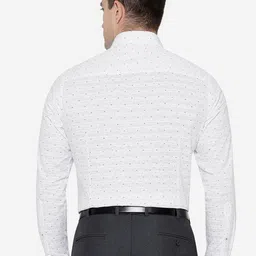 Greenfibre Men Slim Fit Printed Formal Shirt image 4