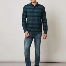 Lee Straight Horizontal Stripes Opaque Striped Cotton Casual Shirt-picture-18