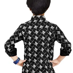 MADE IN THE SHADE Boys Spread Collar Geometric Printed Cotton Casual Shirt image 4