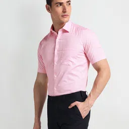 Arrow Vertical Stripes Slim Fit Cotton Formal Shirt image 3