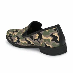 Hitz Men Ethnic Printed Canvas Mojaris image 3