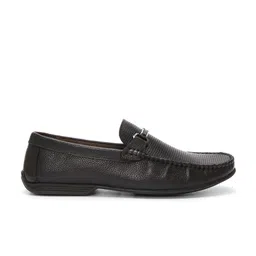 Zoom Shoes Men Textured Formal Loafers image 4