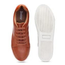 Roadster Men Solid Lace-Up Casual Sneakers image 4