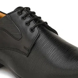 HERE&NOW Men Black Textured Formal Derbys image 5