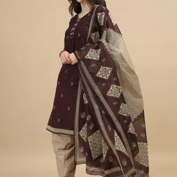 MIRAAN Floral Printed Regular Pure Cotton Kurta with Patiala & Dupatta image 4