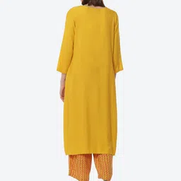 Rangriti Women Floral Printed Kurti with Palazzos image 5