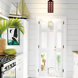 Gojeeva Red Wood Square Shaped Wall Lamp image 4