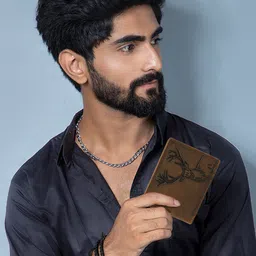 REDHORNS Men Animal Printed Leather Two Fold Wallet image 4