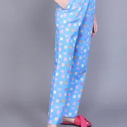 evolove Women Printed Cotton Lounge Pants image 3