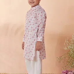 Manyavar Boys Off White Floral Printed Kurta with Pyjamas image 2