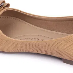 carlton london Women's Pointed Toe Textured Ballet Flats with Bows Bellies For Women image 4