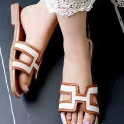 shoetopia Women Flat Sandals With Synthetic Upper image 1