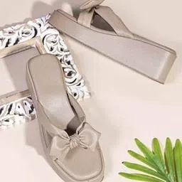 froh feet Wedges with Synthetic upper-picture-29