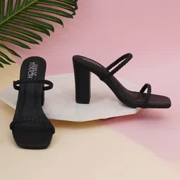 SHUZ TOUCH Textured Open Toe Block Heels-picture-37