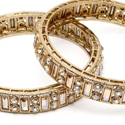 KARATCART Set of 2 Gold-Plated Kundan Stones-Studded Antique Rajwadi Bangle image 4