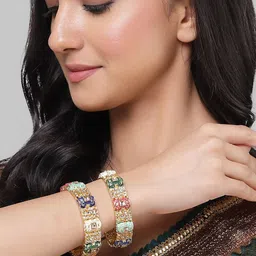 KARATCART Set Of 2 Gold-Plated Kundan-Studded Bangles image 5