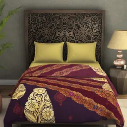 SPACES Benarsi Red Floral Printed AC Room 350 GSM Double Bed Blanket image 2