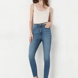 Vero Moda Women Skinny Fit High-Rise Light Fade Stretchable Jeans-picture-15