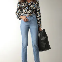 Vero Moda Women Straight Fit Light Fade Cropped Stretchable Jeans-image-16