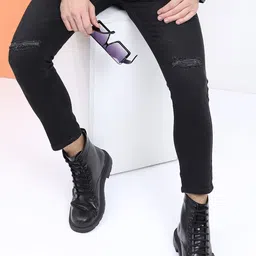 HIGHLANDER Men Tapered Fit Mildly Distressed Stretchable Jeans image 1