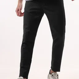 Beyoung Men Clean Look Mid-Rise Cotton Jeans-image-7
