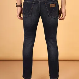 Wrangler Men Slim Fit Clean Look Light Fade Stretchable Jeans image 2