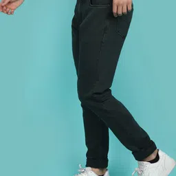 V-Mart Men Slim Fit Mid-Rise Clean Look Cotton Jeans image 5