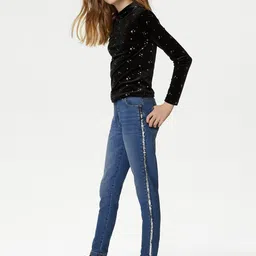 Marks & Spencer Girls Low Distress Heavy Fade Stretchable Jeans image 5