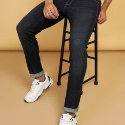 Wrangler Men Skanders Slim Fit Light Fade Low-Rise Stretchable Jeans-image-37