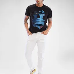 SPYKAR Men Slim Fit Low-Rise Clean Look Stretchable Cropped Jeans image 3