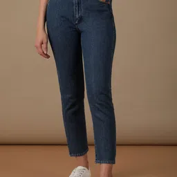 Wrangler Women Slim Fit High-Rise Light Fade Stretchable Jeans-image-37