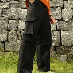 NOBERO Men Solid Baggy Cargo Pants image 1