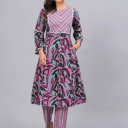 SARAI CREATIONS Floral Printed Notch Neck Pure Cotton A-Line Kurta With Trousers-picture-38