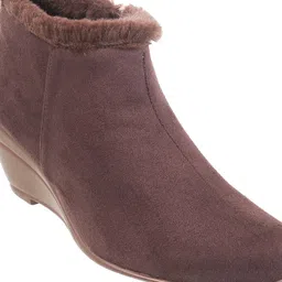 mochi Boots For Women image 5