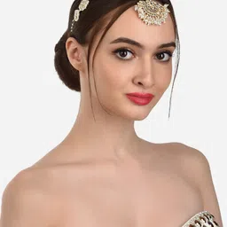 Zaveri Pearls Gold-Plated White Kundan-Studded & Beaded Mathapatti image 4