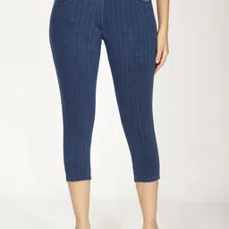 FUTURO Women Slim Fit Mid Rise Capris-picture-11
