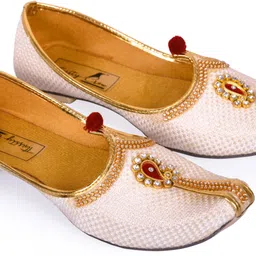 thirsty crow North India's Traditional Ethnic Wedding Wear & Party Wear Mojaris For Men-picture-17