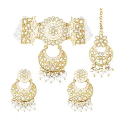 I Jewels Gold-Plated Kundan Studded & Beaded Necklace and Earrings With Maang Tika image 5