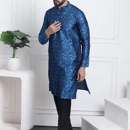 SOJANYA Men Blue & Black Self-Design Kurta with Churidar image 3