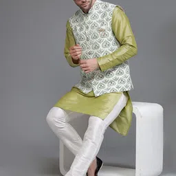 Utsav Fashion Men Ethnic Motifs Regular Kurta with Churidar image 5
