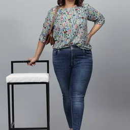 Instafab Plus Women Green & Red Floral Regular Top image 4