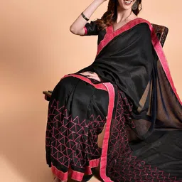 Sangria Geometric-Printed Sequinned Pure-Georgette Heavy Work Saree image 5