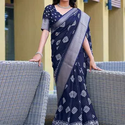 KALINI Geometric Printed Saree With Blouse Piece-picture-40
