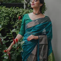 revika Woven Design Zari Pure Silk Kanjeevaram Saree image 5